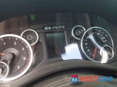Zdjęcie 9 z 13 samochodu: 2026 RAM 3500 VIN:3C63R3CL4TG193285 - miniatura