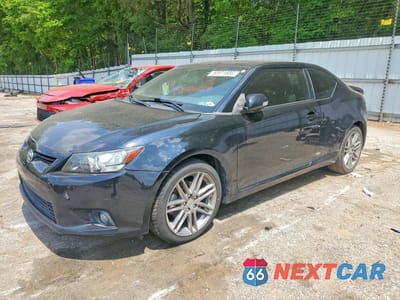 2013 SCION TC BASE JTKJF5C73D3060201 - główne zdjęcie licytacji z USA - miniatura