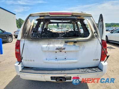 Zdjęcie 6 z 12 samochodu: 2010 CHEVROLET TAHOE K1500 LTZ VIN:1GNUKCE08AR268532 - miniatura