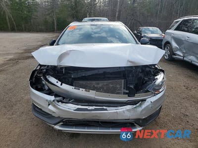 Piąte zdjęcie samochodu w środku: 2015 VOLVO V60 CROSS COUNTRY T5 WAGON AWD VIN:YV4612HLXF1001156 - miniatura