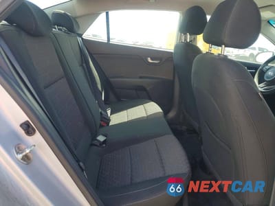 Zdjęcie 10 z 12 samochodu: 2019 KIA RIO S VIN:3KPA24AB6KE223126 - miniatura