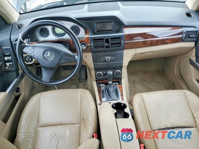 Zdjęcie 8 z 13 samochodu: 2011 MERCEDES-BENZ GLK 350 VIN:WDCGG5GB5BF578846 - miniatura
