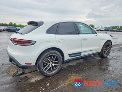 Trzecie zdjęcie samochodu z tyłu: 2022 PORSCHE MACAN VIN:WP1AA2A54NLB02641 - miniatura