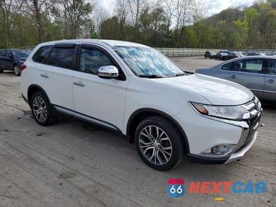 Czwarte zdjęcie samochodu z boku: 2017 MITSUBISHI OUTLANDER SE VIN:JA4AZ3A36HZ050844 - miniatura