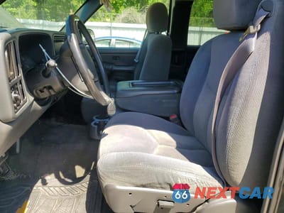 Zdjęcie 7 z 12 samochodu: 2004 CHEVROLET SILVERADO C1500 VIN:2GCEC19TX41255281 - miniatura