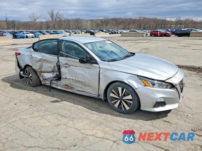 Czwarte zdjęcie samochodu z boku: 2022 NISSAN ALTIMA 2.5 SV VIN:1N4BL4DV9NN323749 - miniatura