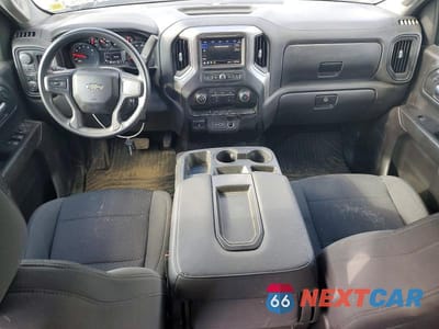 Zdjęcie 8 z 12 samochodu: 2021 CHEVROLET SILVERADO K1500 TRAIL BOSS CUSTOM VIN:3GCPYCEF2MG131745 - miniatura
