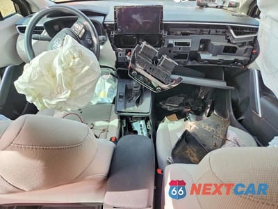 Zdjęcie 8 z 13 samochodu: 2026 TOYOTA COROLLA CROSS L VIN:7MUAAAAG6TV171362 - miniatura