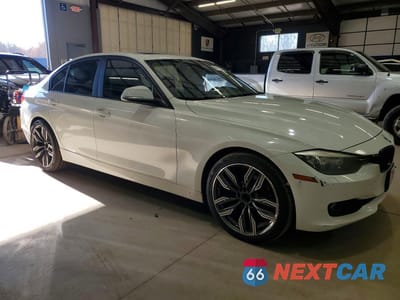 Czwarte zdjęcie samochodu z boku: 2013 BMW 328 XI SULEV VIN:WBA3B5C59DF593627 - miniatura