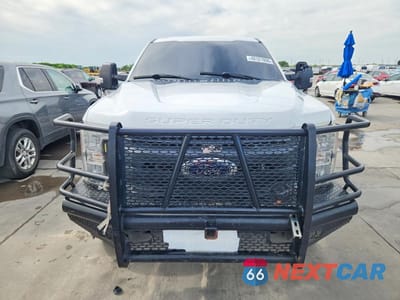 Piąte zdjęcie samochodu w środku: 2017 FORD F250 SUPER DUTY VIN:1FT7W2B61HEE56209 - miniatura
