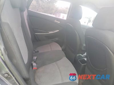 Zdjęcie 10 z 11 samochodu: 2013 HYUNDAI ACCENT GS VIN:KMHCT5AE9DU083952 - miniatura