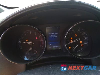 Zdjęcie 9 z 11 samochodu: 2018 TOYOTA C-HR XLE VIN:NMTKHMBX5JR063689 - miniatura