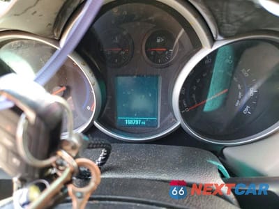 Zdjęcie 9 z 12 samochodu: 2014 CHEVROLET CRUZE LS VIN:1G1PA5SH8E7149100 - miniatura