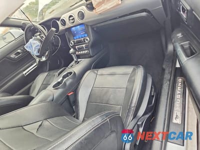 Zdjęcie 8 z 13 samochodu: 2020 FORD MUSTANG VIN:1FA6P8TH2L5112253 - miniatura