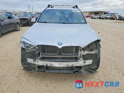Piąte zdjęcie samochodu w środku: 2017 BMW X5 SDRIVE35I VIN:5UXKR2C35H0X03443 - miniatura