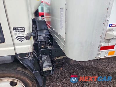 Zdjęcie 7 z 10 samochodu: 2015 ISUZU NPR HD BOX TRUCK VIN:54DC4W1B8FS804317 - miniatura