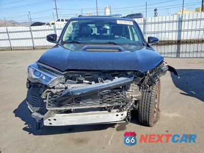 Piąte zdjęcie samochodu w środku: 2023 TOYOTA 4RUNNER TRD OFF-ROAD PREMIUM VIN:JTERU5JRXP6146737 - miniatura