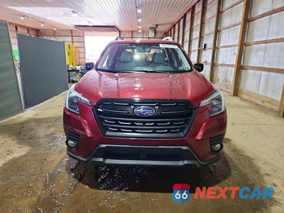 Piąte zdjęcie samochodu w środku: 2023 SUBARU FORESTER PREMIUM VIN:JF2SKAEC4PH546079 - miniatura
