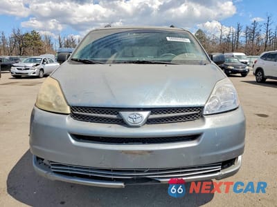 Piąte zdjęcie samochodu w środku: 2005 TOYOTA SIENNA VIN:5TDZA23C15S352949 - miniatura
