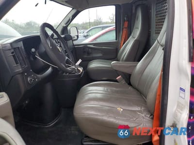 Zdjęcie 7 z 13 samochodu: 2014 CHEVROLET EXPRESS G2500 UTILITY / SERVICE VAN VIN:1GCWGFCB6E1126256 - miniatura