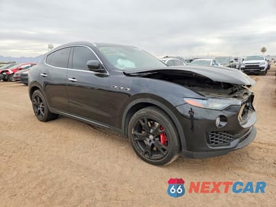 Czwarte zdjęcie samochodu z boku: 2017 MASERATI LEVANTE S VIN:ZN661YUA3HX243814 - miniatura