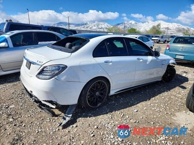 Trzecie zdjęcie samochodu z tyłu: 2017 MERCEDES-BENZ C 63 AMG VIN:55SWF8GB1HU199506 - miniatura