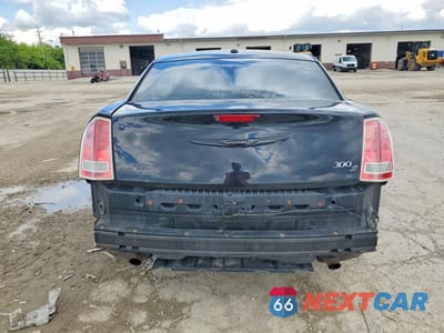 Zdjęcie 6 z 12 samochodu: 2013 CHRYSLER 300 S VIN:2C3CCABG5DH564348 - miniatura