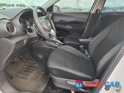 Zdjęcie 7 z 14 samochodu: 2021 NISSAN KICKS S VIN:3N1CP5BV8ML497051 - miniatura