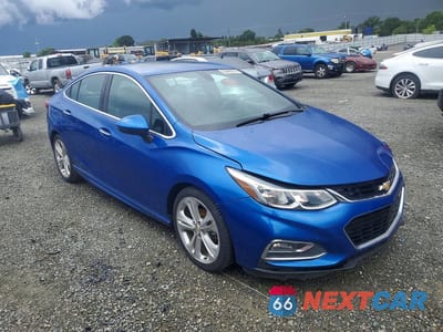 Czwarte zdjęcie samochodu z boku: 2018 CHEVROLET CRUZE PREMIER VIN:1G1BF5SM4J7103315 - miniatura