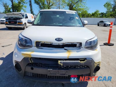 Piąte zdjęcie samochodu w środku: 2019 KIA SOUL BASE VIN:KNDJN2A29K7917658 - miniatura