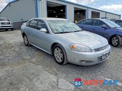 Czwarte zdjęcie samochodu z boku: 2011 CHEVROLET IMPALA LT VIN:2G1WB5EK0B1225983 - miniatura