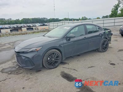 2025 TOYOTA CAMRY SE 4T1DAACK2SU549661 - główne zdjęcie licytacji z USA - miniatura