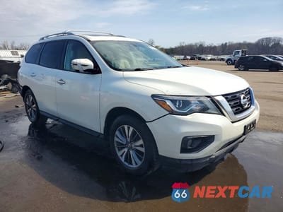 Czwarte zdjęcie samochodu z boku: 2017 NISSAN PATHFINDER SL VIN:5N1DR2MMXHC605858 - miniatura