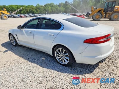 Drugie zdjęcie samochodu z przodu: 2013 JAGUAR XF VIN:SAJWA0ES4DPU03821 - miniatura