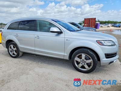Czwarte zdjęcie samochodu z boku: 2015 AUDI Q7 PREMIUM PLUS VIN:WA1LGAFE7FD003345 - miniatura