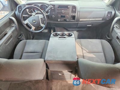 Zdjęcie 8 z 11 samochodu: 2011 CHEVROLET SILVERADO K1500 LT VIN:3GCPKSE33BG386709 - miniatura