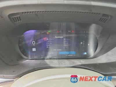 Zdjęcie 9 z 11 samochodu: 2022 VOLVO XC60 B5 MOMENTUM VIN:YV4L12RK4N1050893 - miniatura