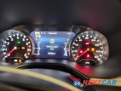Zdjęcie 9 z 14 samochodu: 2025 JEEP COMPASS LIMITED VIN:3C4NJDCN3ST513301 - miniatura