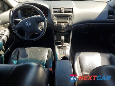 Zdjęcie 8 z 12 samochodu: 2007 HONDA ACCORD EX VIN:1HGCM56837A139251 - miniatura
