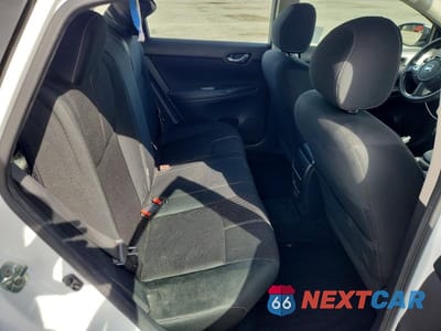 Zdjęcie 10 z 11 samochodu: 2018 NISSAN SENTRA S VIN:3N1AB7AP5JY345022 - miniatura