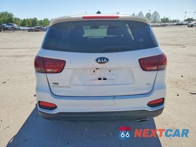 Zdjęcie 6 z 12 samochodu: 2019 KIA SORENTO LX V6 VIN:5XYPG4A53KG566503 - miniatura