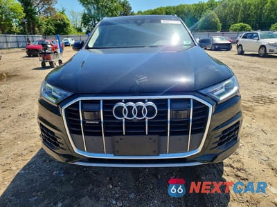 Piąte zdjęcie samochodu w środku: 2023 AUDI Q7 PREMIUM VIN:WA1AXBF70PD001680 - miniatura