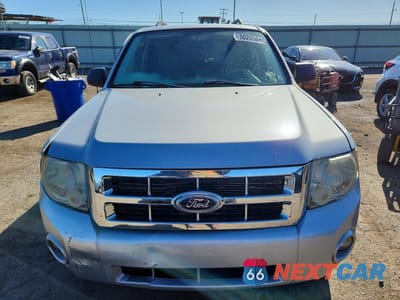 Piąte zdjęcie samochodu w środku: 2008 FORD ESCAPE XLT VIN:1FMCU93118KE73766 - miniatura