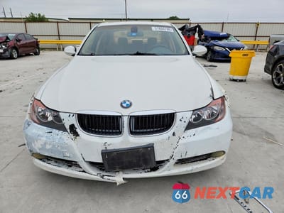 Piąte zdjęcie samochodu w środku: 2006 BMW 325 I VIN:WBAVB13576KX48428 - miniatura