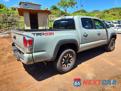 Trzecie zdjęcie samochodu z tyłu: 2023 TOYOTA TACOMA SR V6 VIN:3TYCZ5AN1PT125031 - miniatura