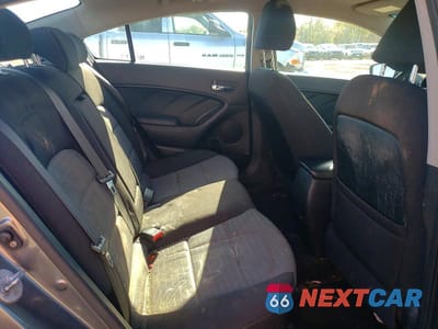 Zdjęcie 10 z 12 samochodu: 2014 KIA FORTE EX VIN:KNAFX4A88E5176772 - miniatura