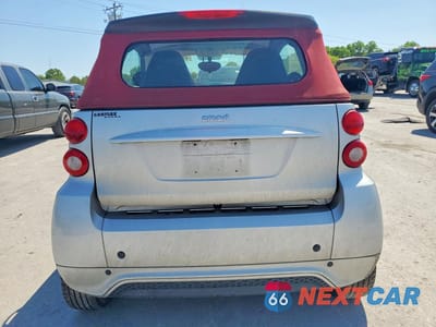 Zdjęcie 6 z 12 samochodu: 2013 SMART FORTWO PASSION VIN:WMEEK3BA8DK607587 - miniatura