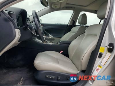 Zdjęcie 7 z 12 samochodu: 2011 LEXUS IS 250 VIN:JTHBF5C29B5148105 - miniatura