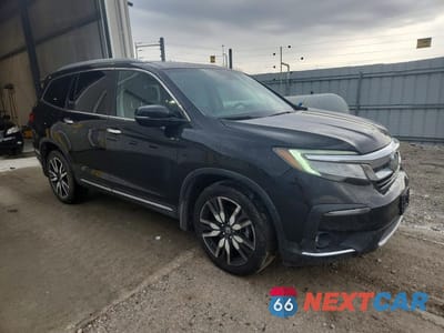 Czwarte zdjęcie samochodu z boku: 2019 HONDA PILOT TOURING VIN:5FNYF6H61KB078773 - miniatura