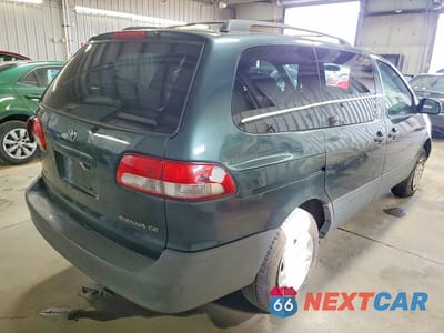 Trzecie zdjęcie samochodu z tyłu: 2002 TOYOTA SIENNA VIN:4T3ZF19C52U470547 - miniatura